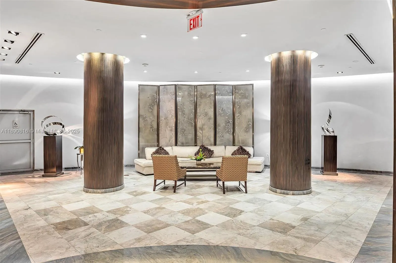 17201 Collins Ave, #1107