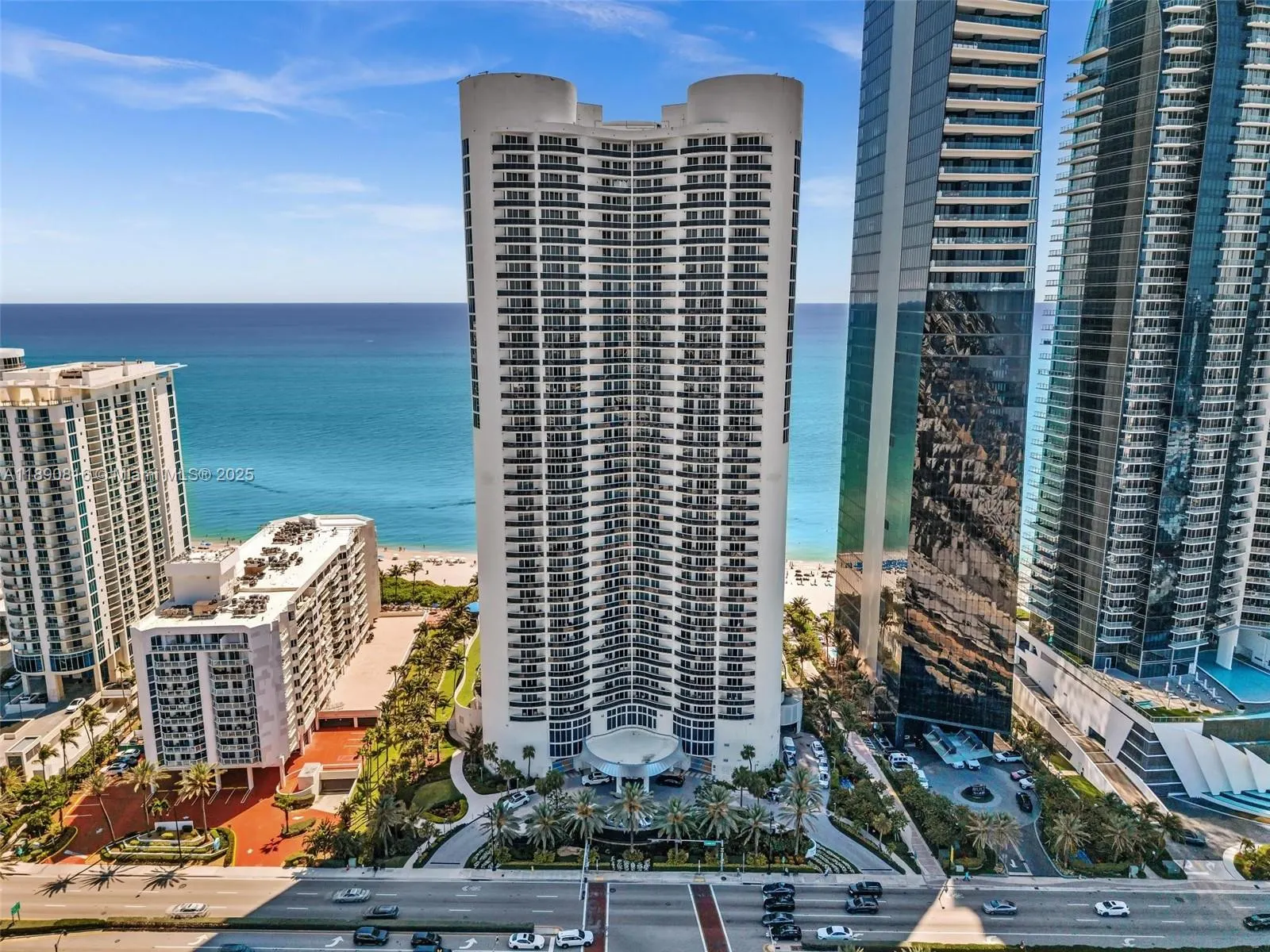 17201 Collins Ave, #1107