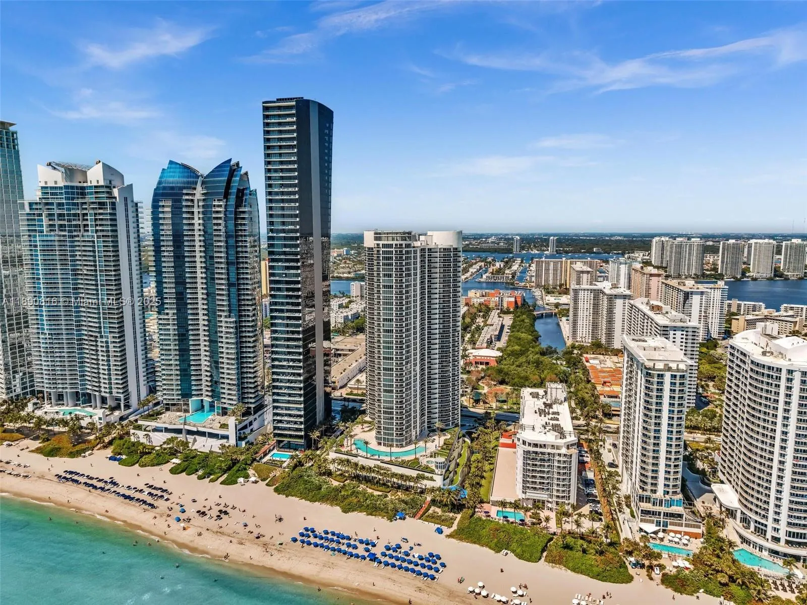 17201 Collins Ave, #1107