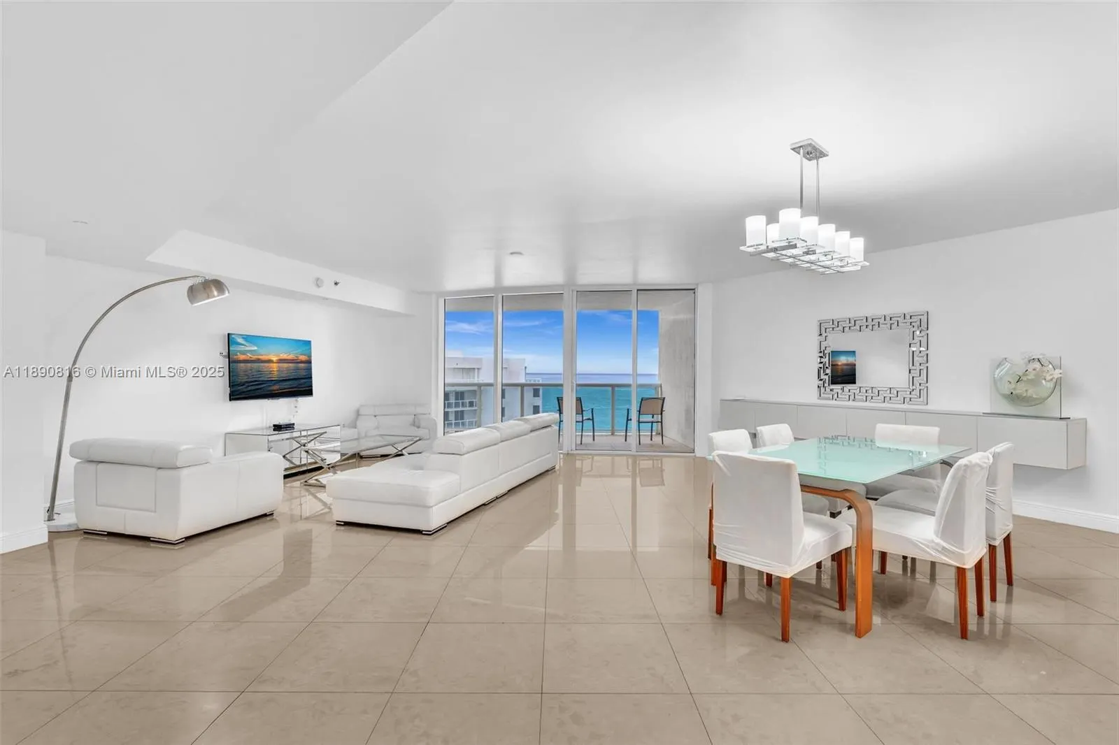 17201 Collins Ave, #1107