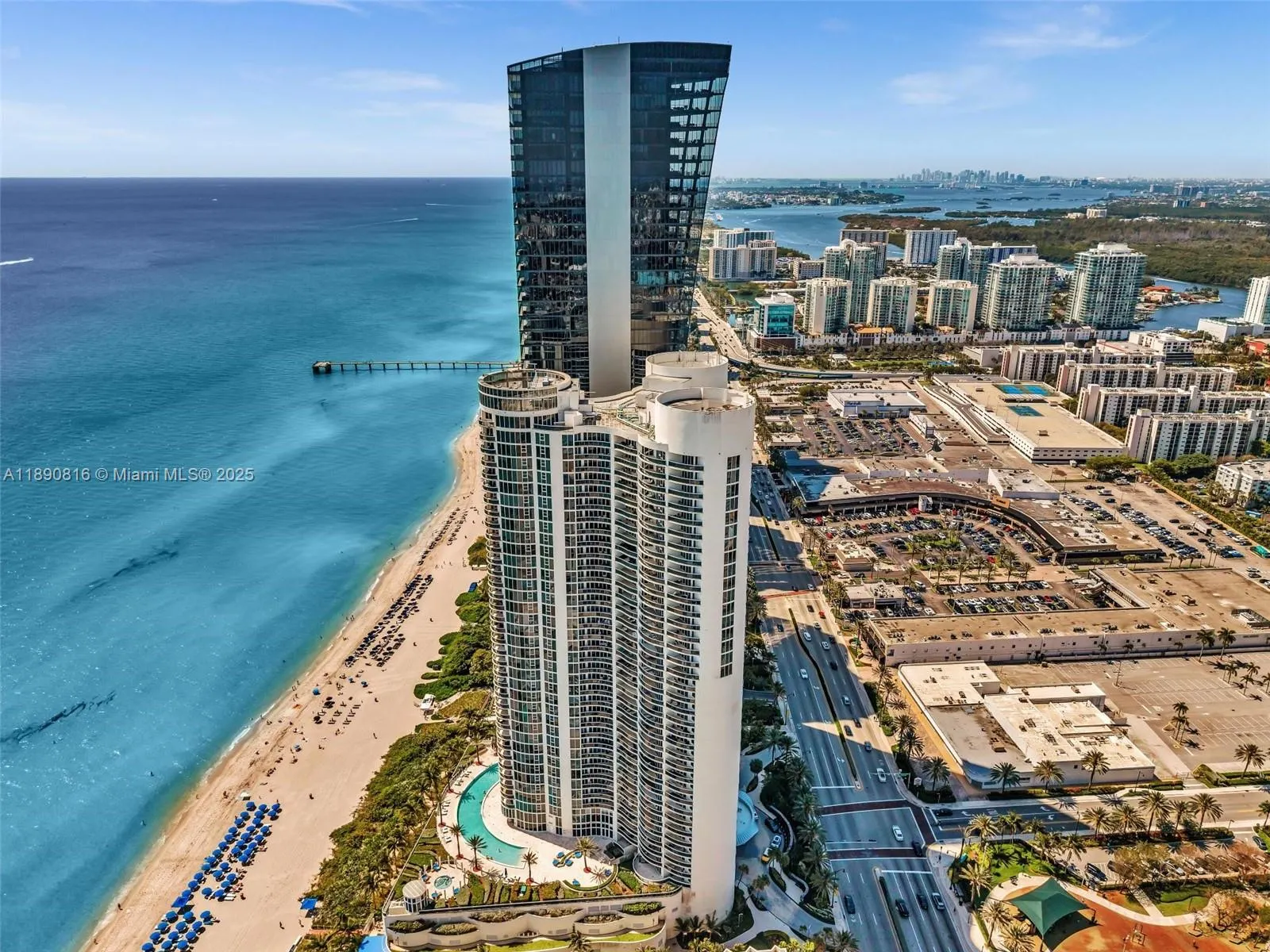 17201 Collins Ave, #1107