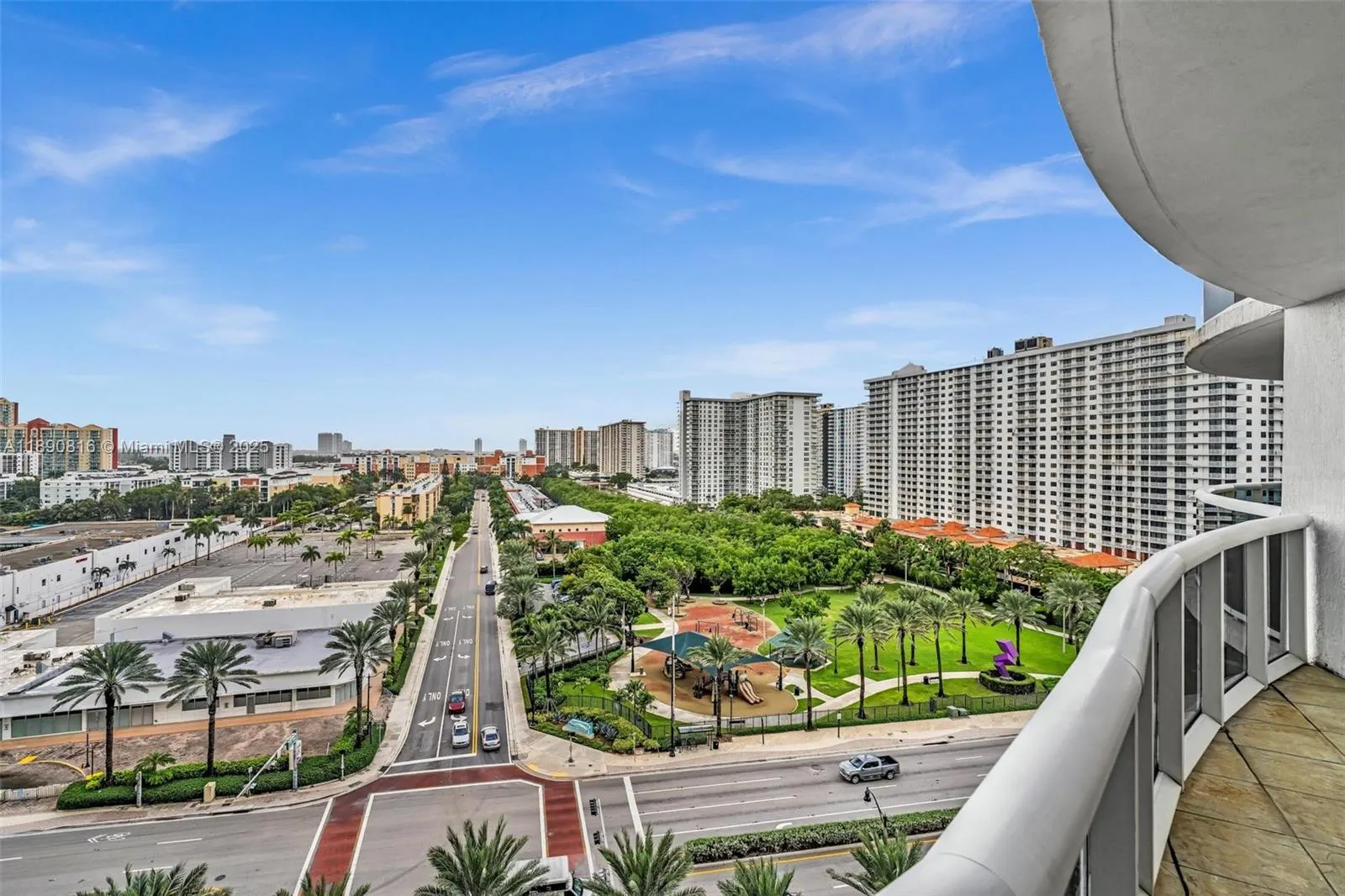 17201 Collins Ave, #1107