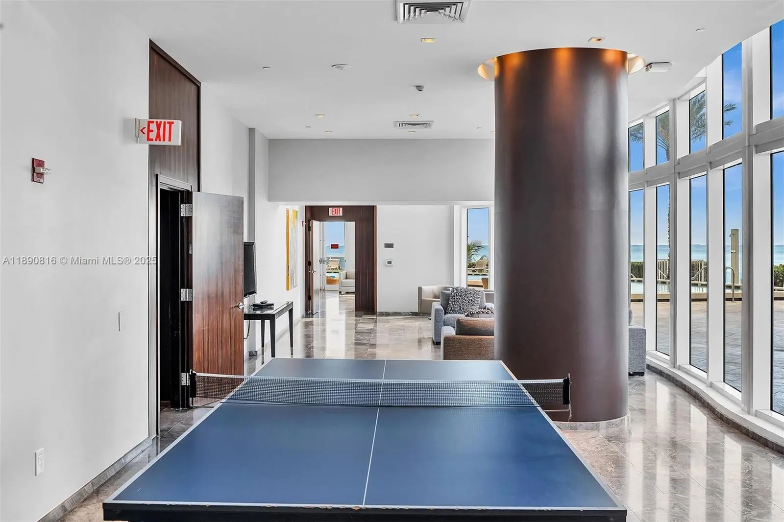 17201 Collins Ave, #1107