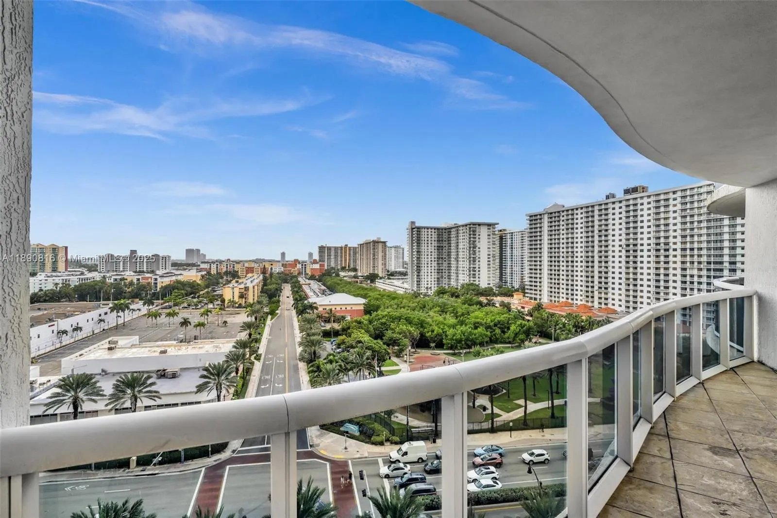 17201 Collins Ave, #1107