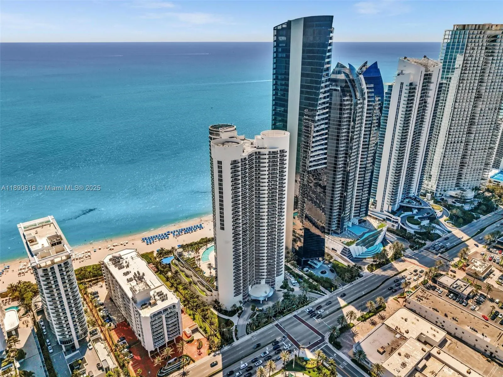 17201 Collins Ave, #1107