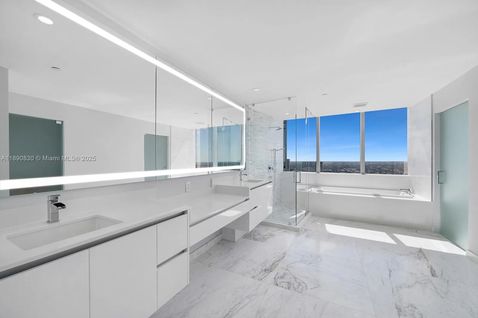 851 NE 1st Ave, #4401/4402
