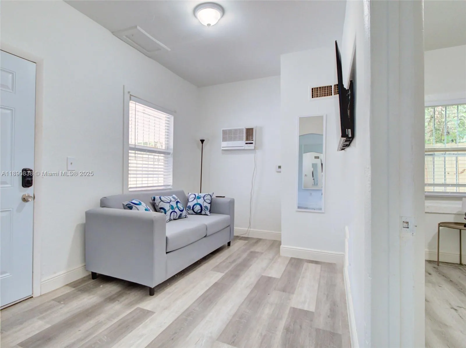 1845 NW 55th St