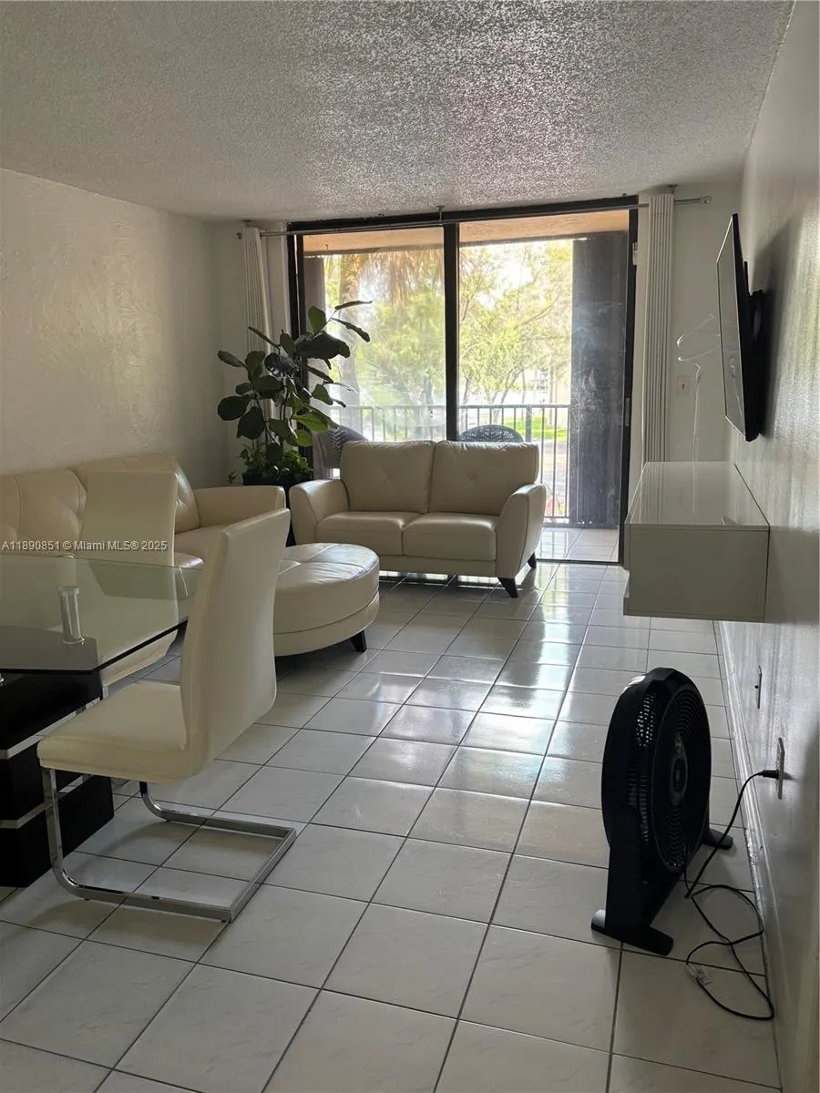 14501 N Kendall Dr, #207H
