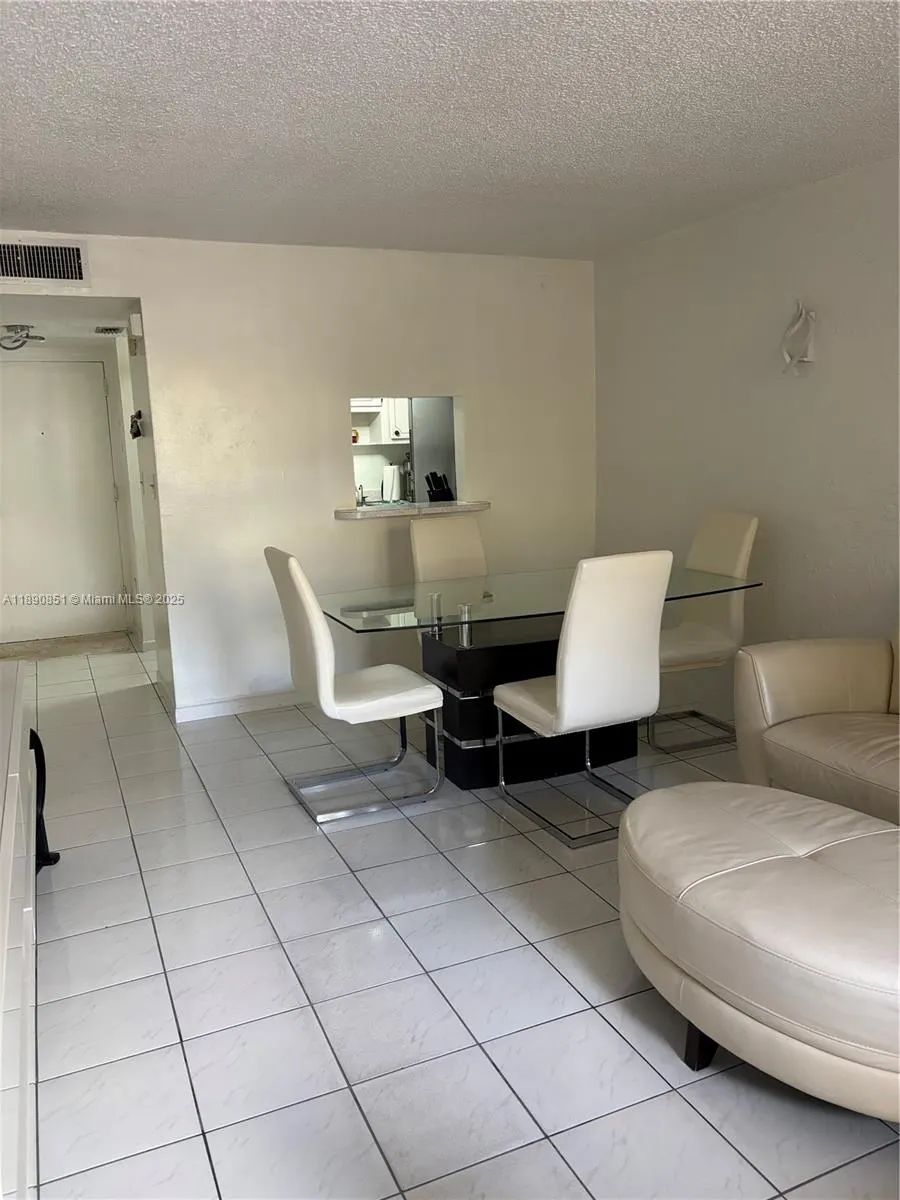 14501 N Kendall Dr, #207H