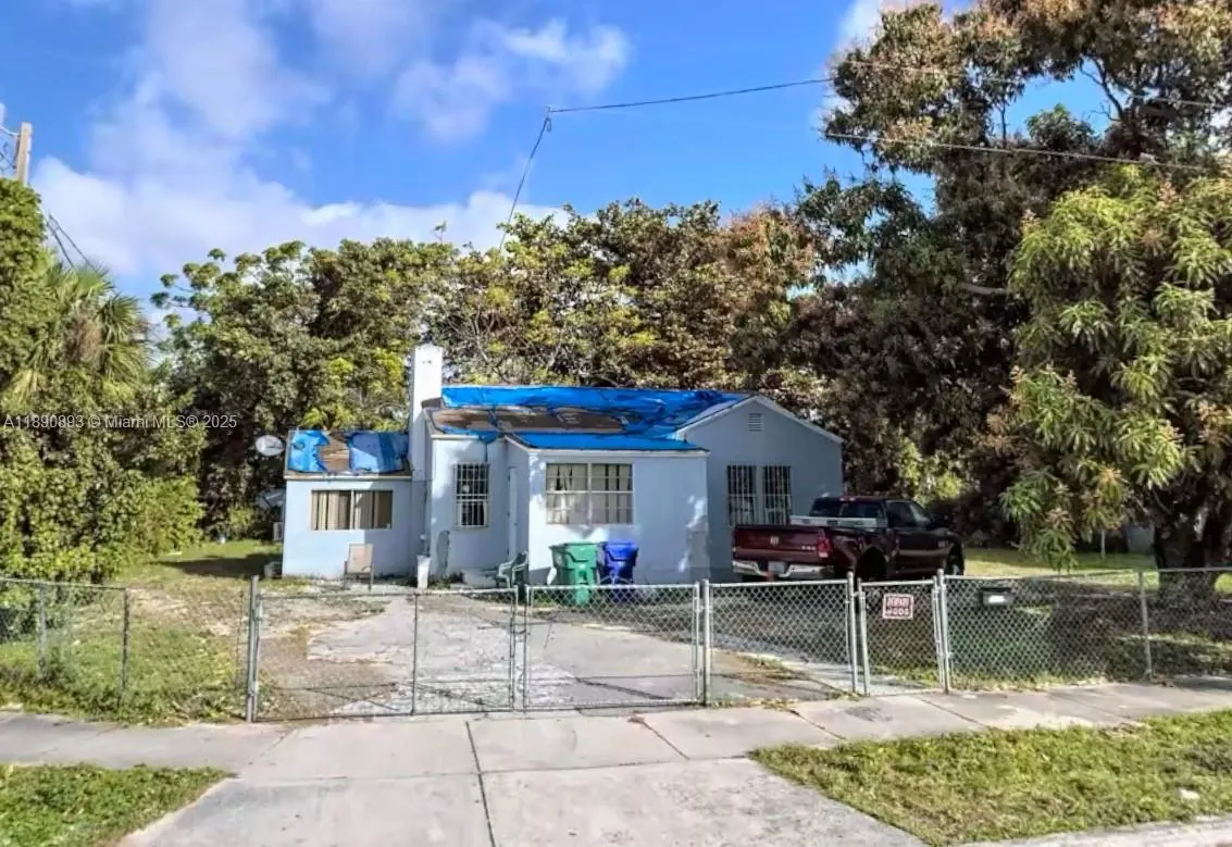 1391 NW 55th Ter