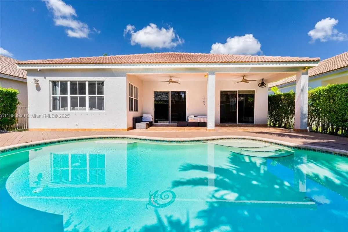 830 Lavender Cir