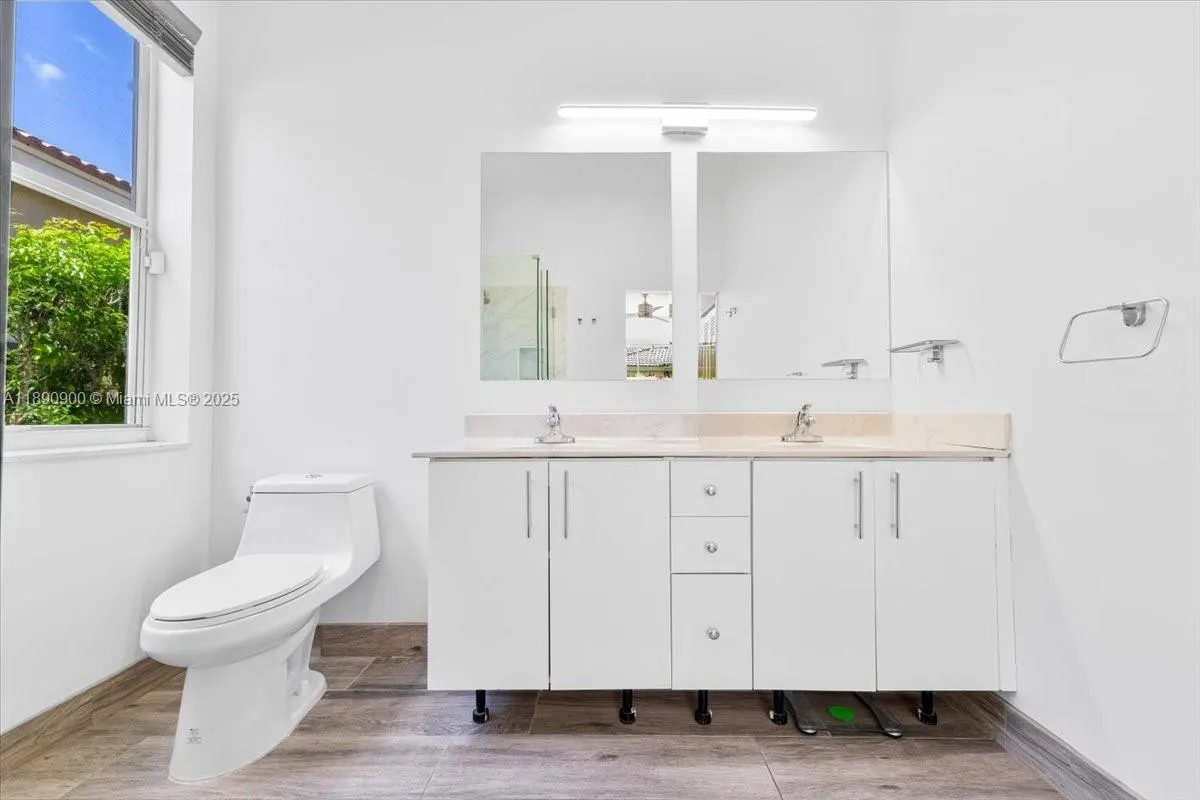 830 Lavender Cir