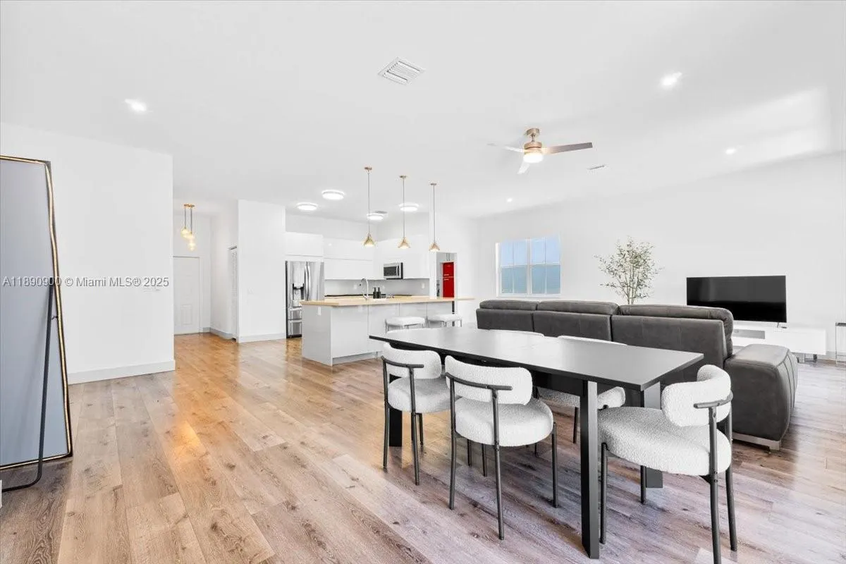 830 Lavender Cir