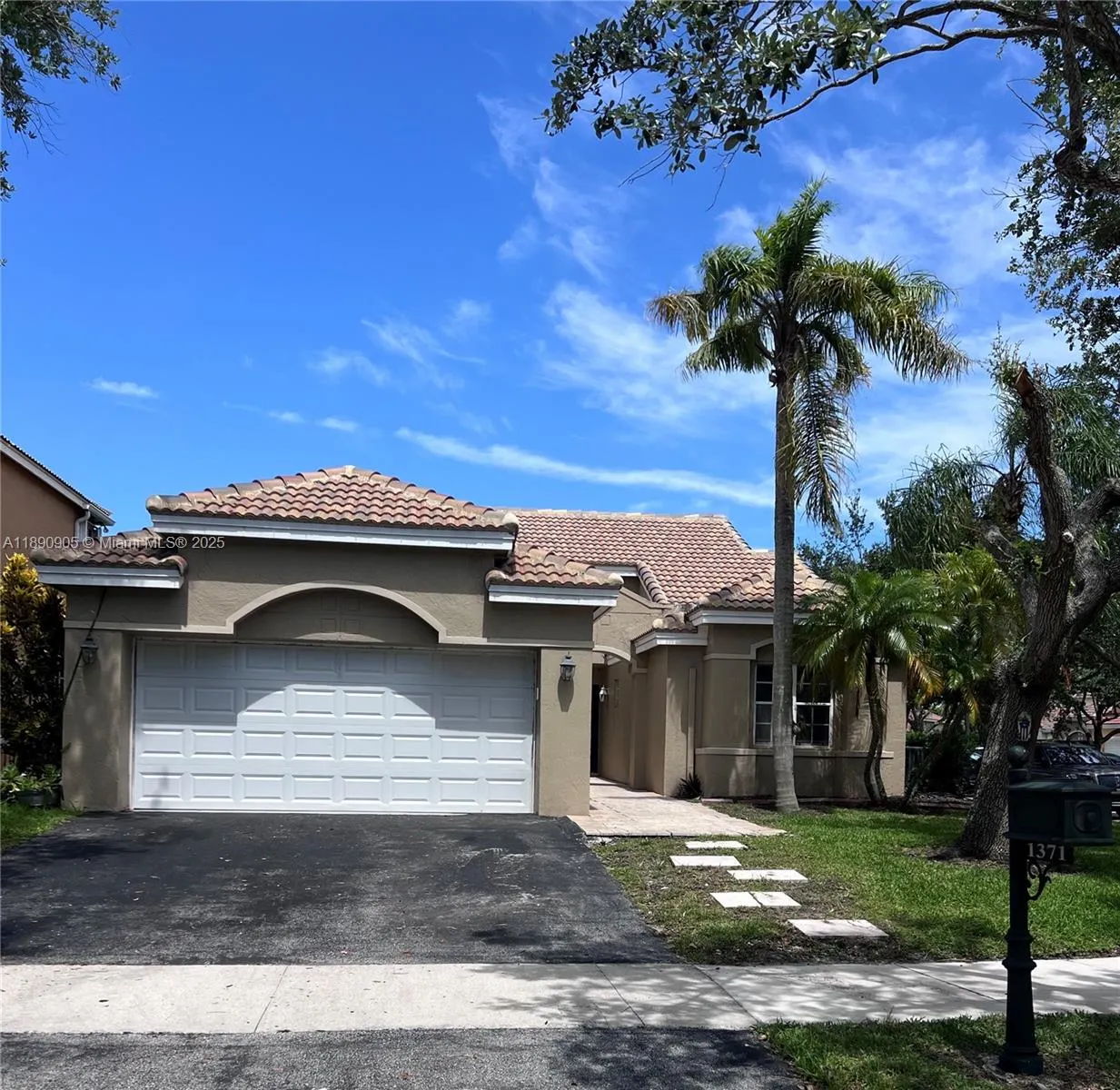 1371 Bayview Cir, #0