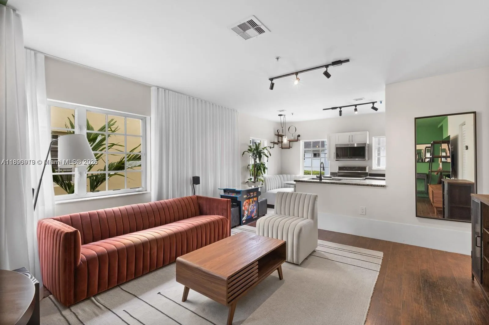 600 Euclid Ave, #6B