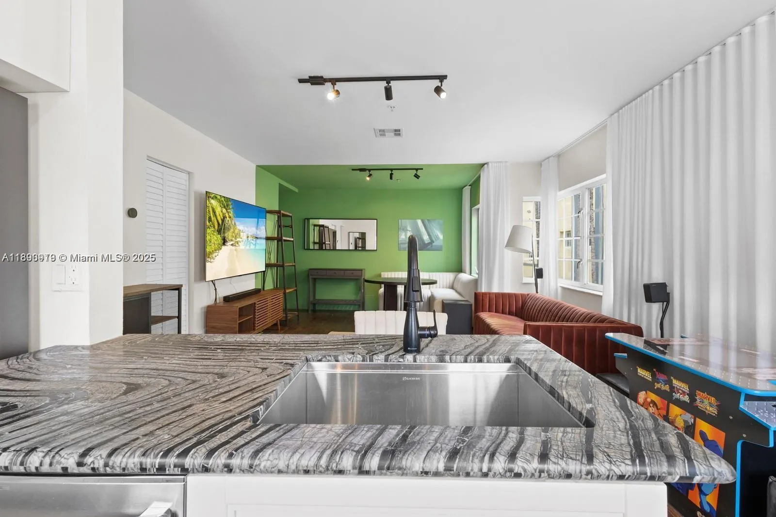 600 Euclid Ave, #6B