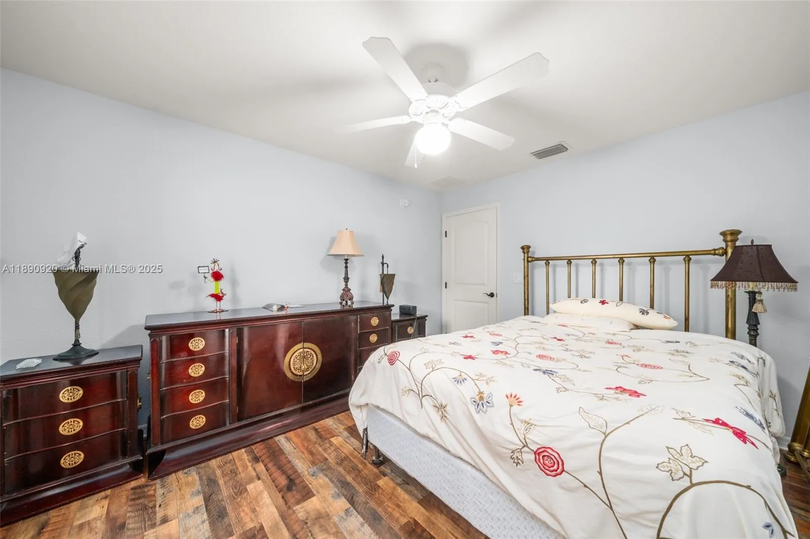 112 Bimini St NE