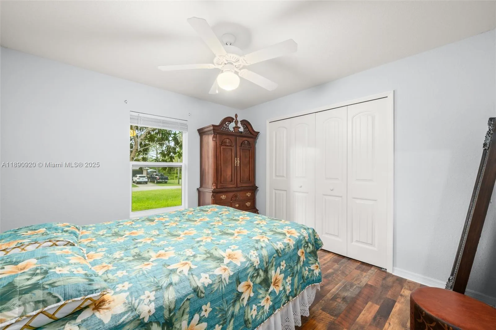 112 Bimini St NE