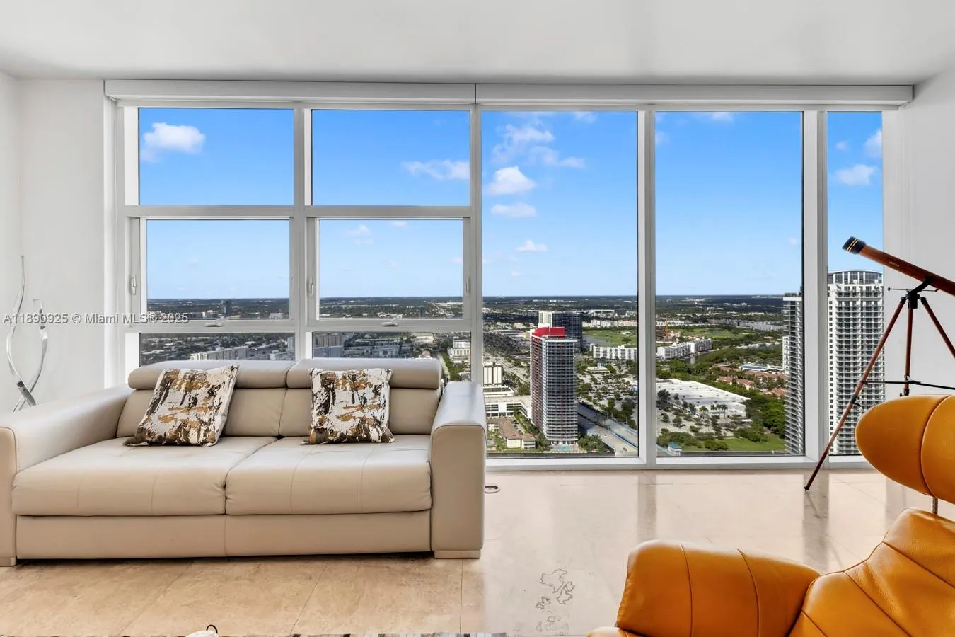 1830 S Ocean Dr, #4807