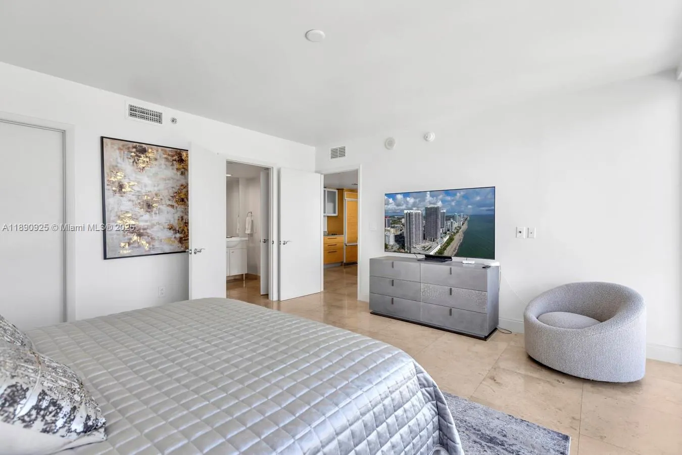 1830 S Ocean Dr, #4807