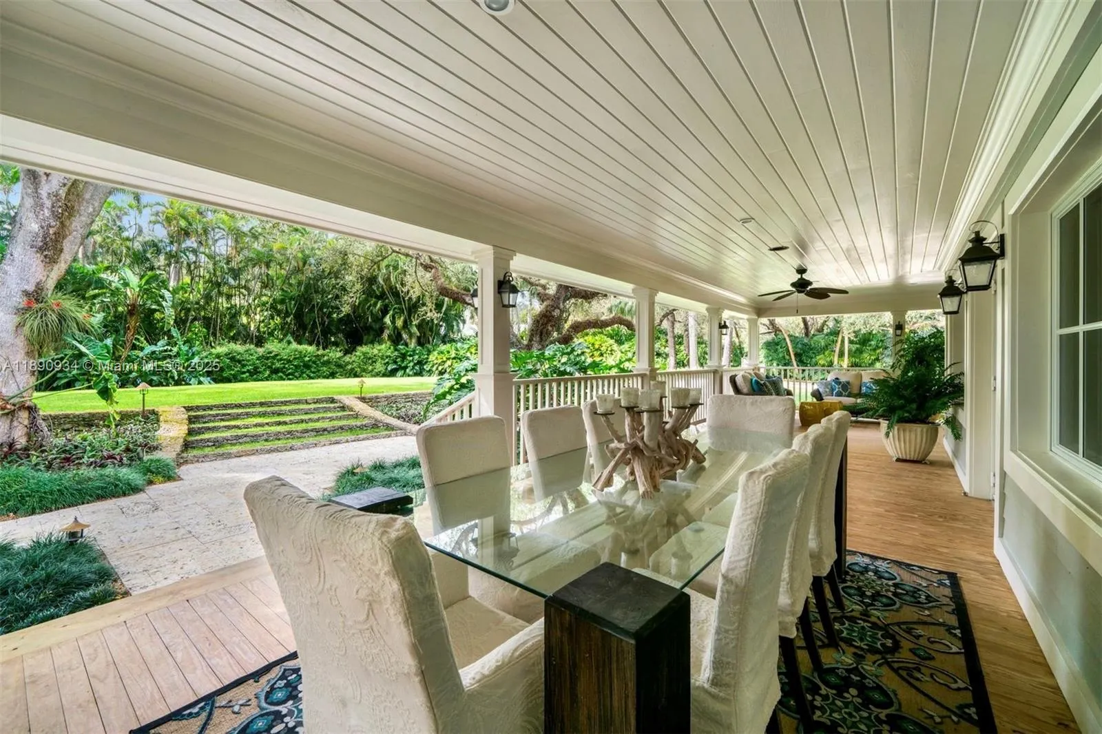 5400 Kerwood Oaks Dr
