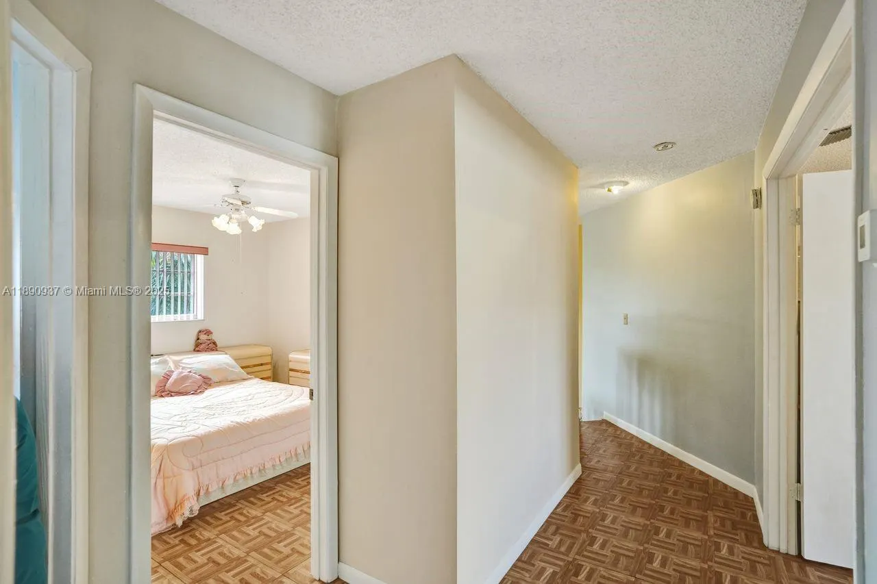 10190 SW 138th Ct
