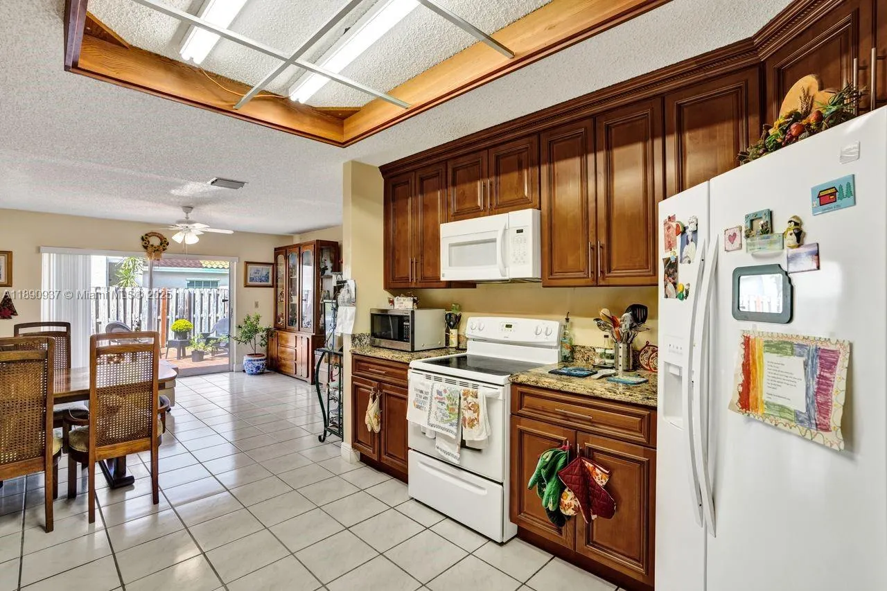 10190 SW 138th Ct