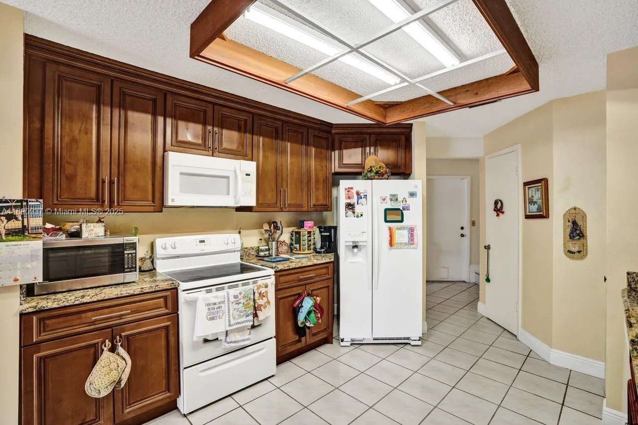 10190 SW 138th Ct