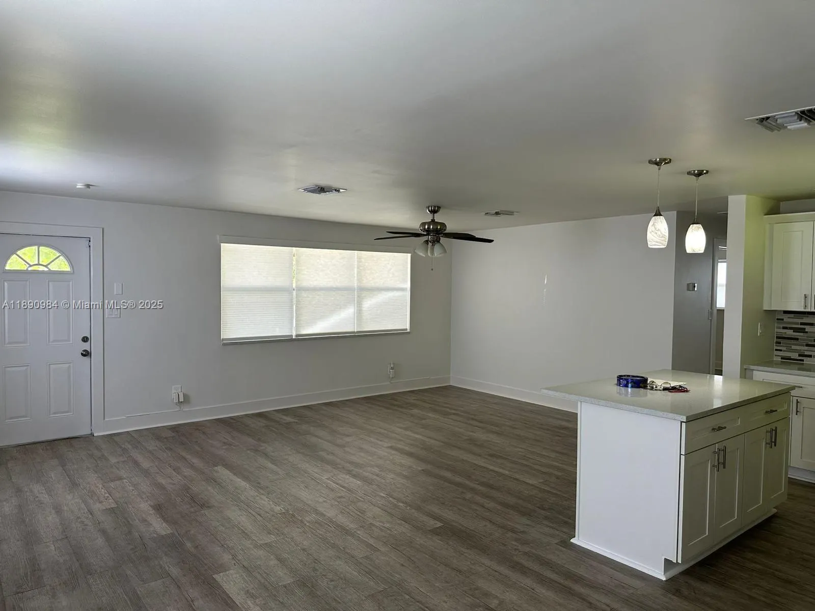5691 NE 7th Ter