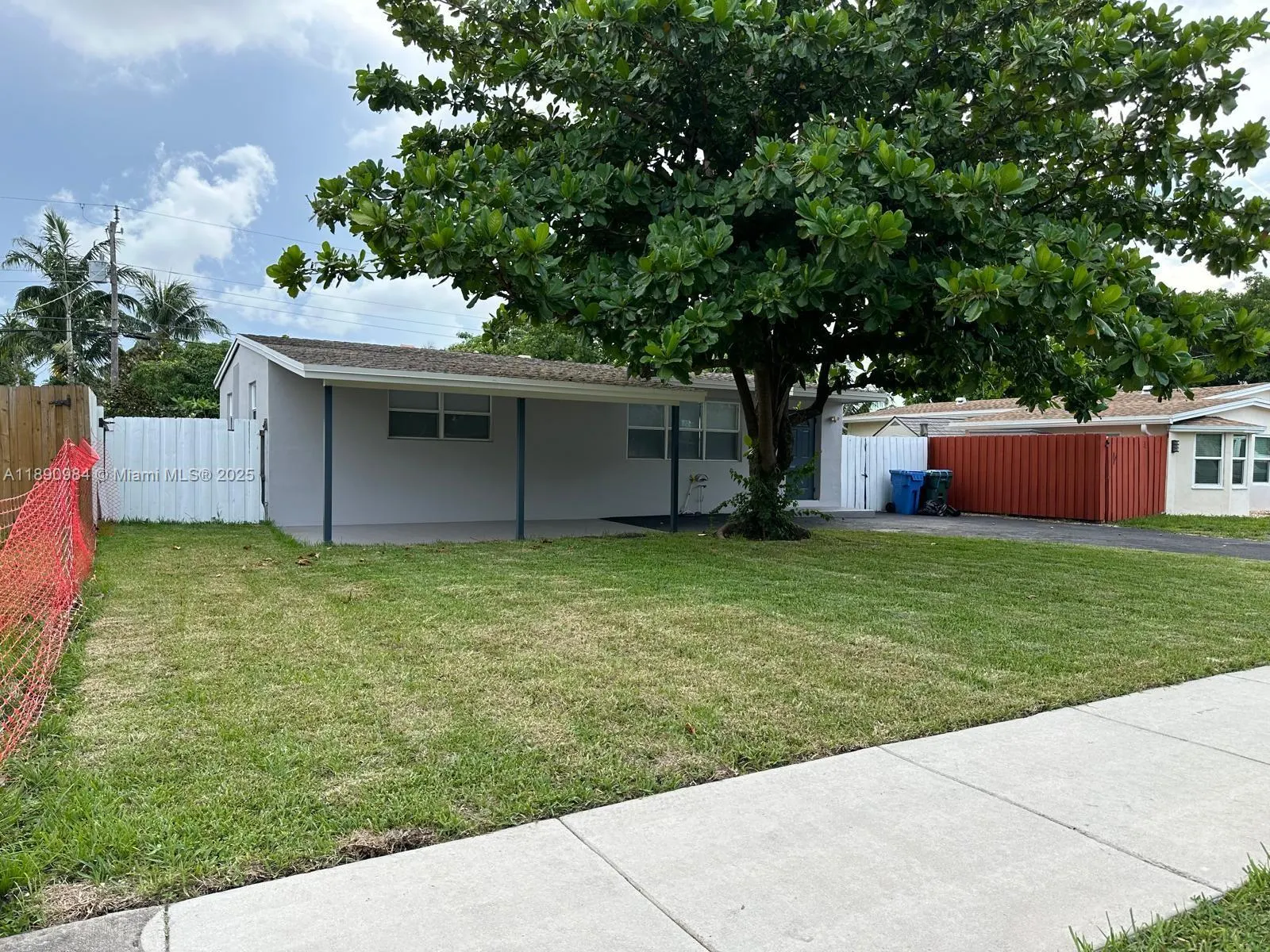 5691 NE 7th Ter