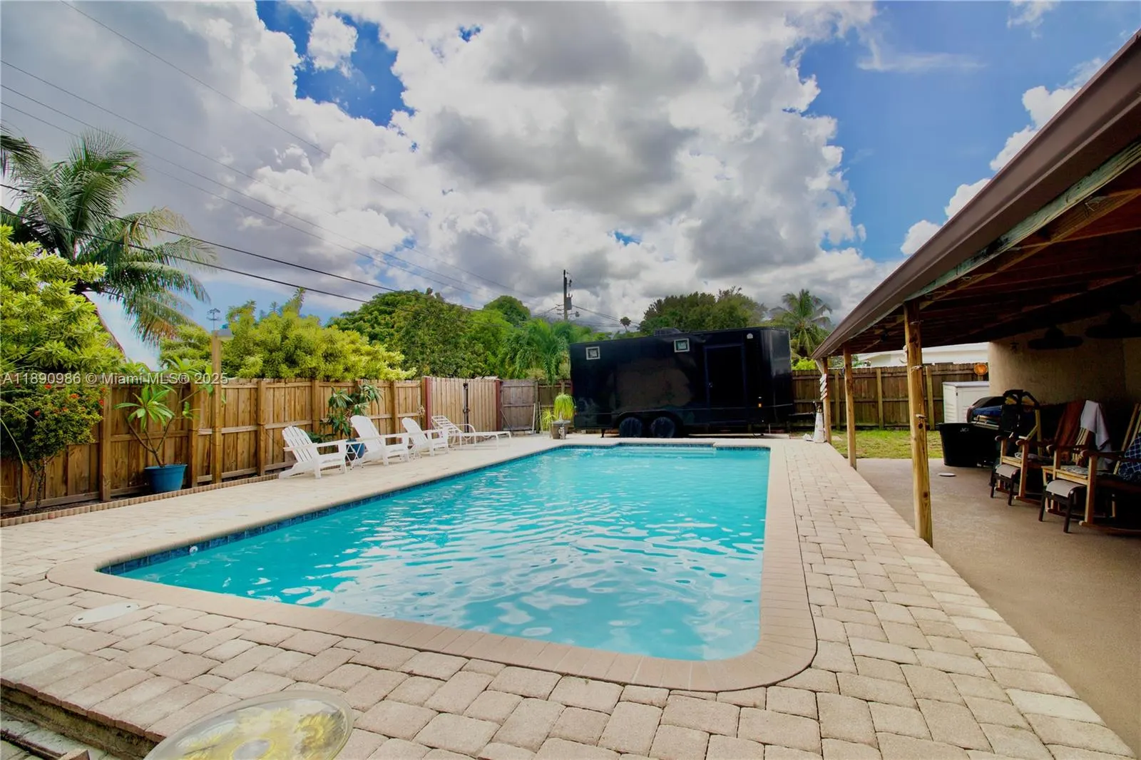 1007 N Golf Dr