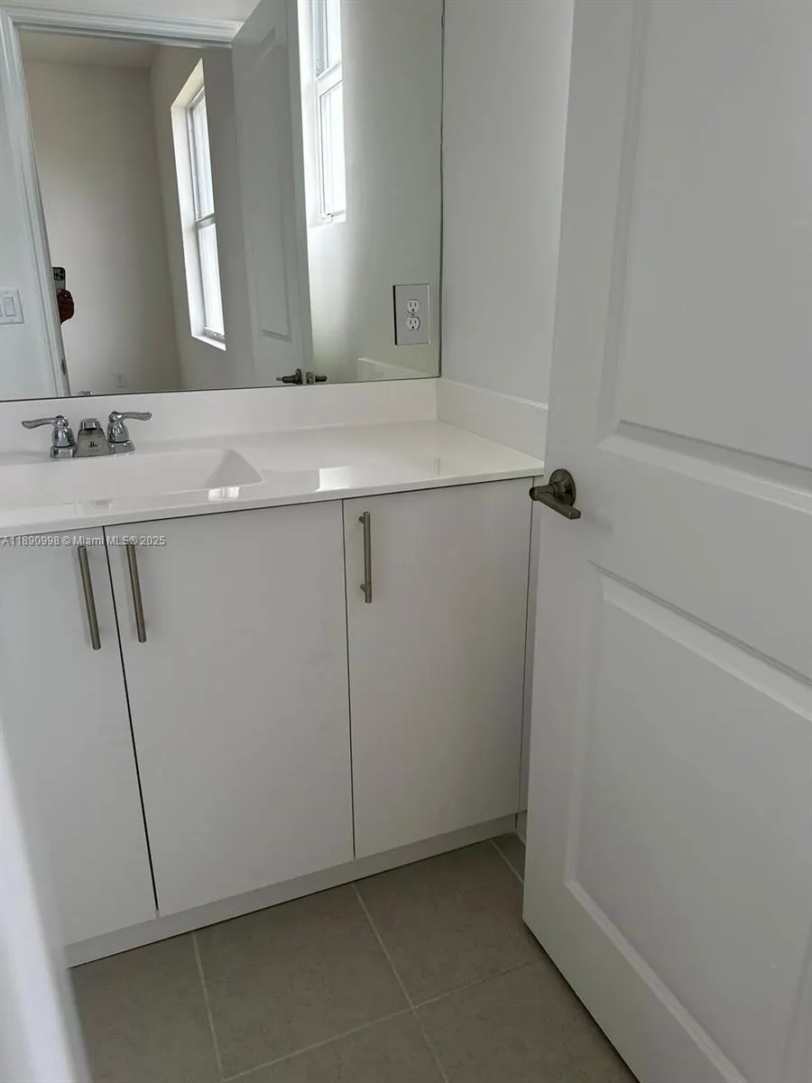 15627 277 St, #0
