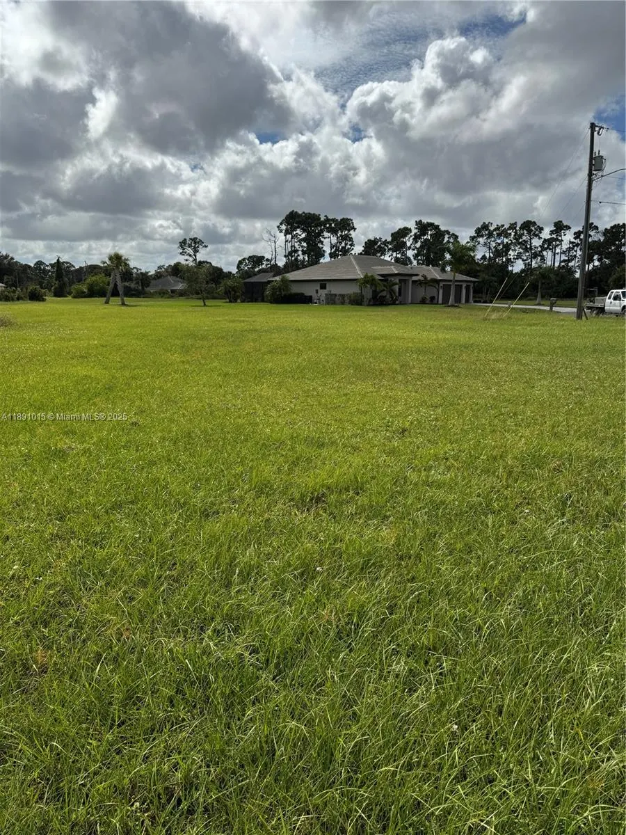 24368 PENHOLLOW