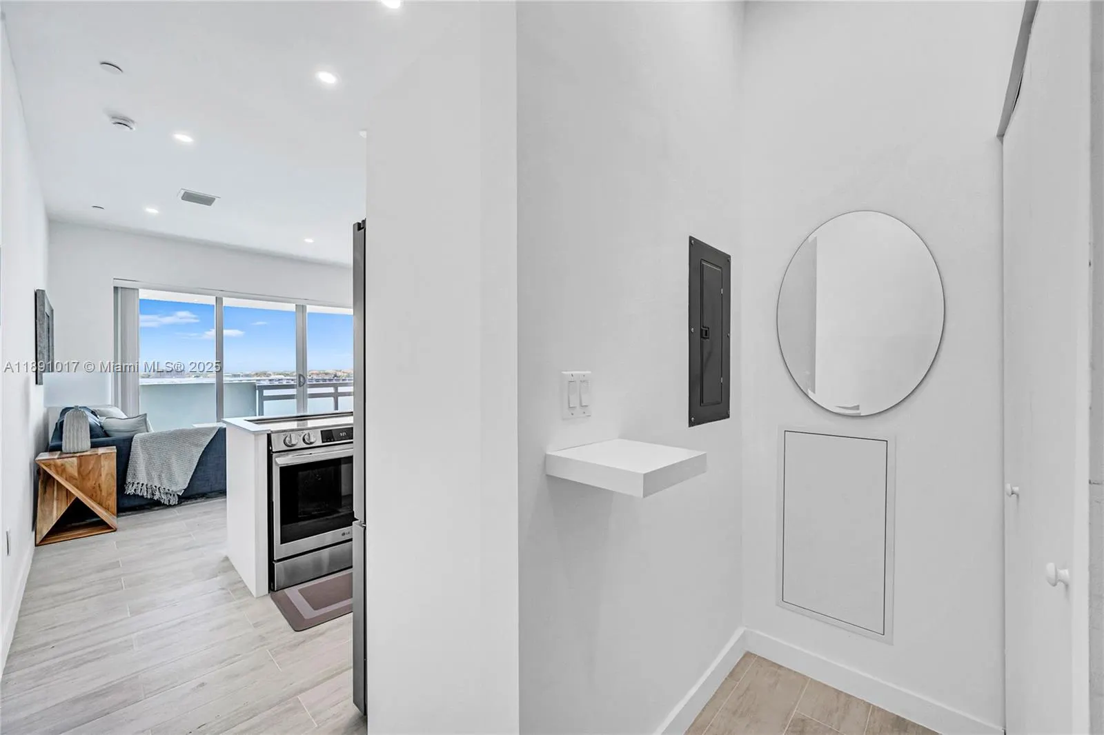 1500 W Bay Rd, #1536S
