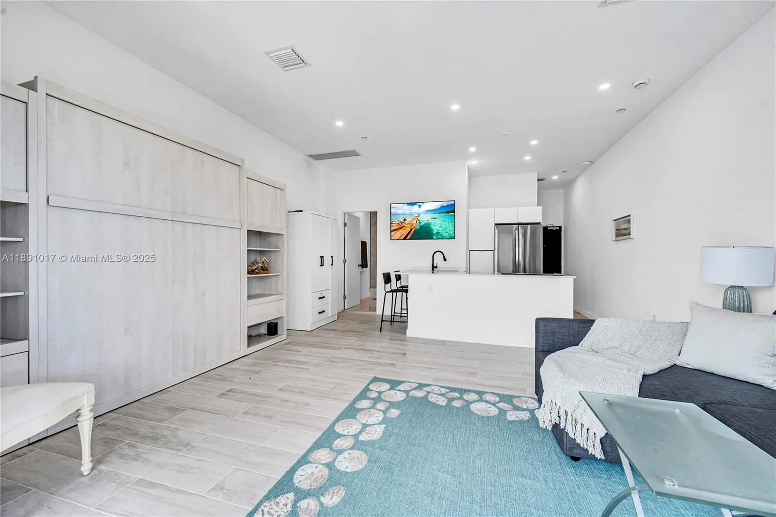 1500 W Bay Rd, #1536S