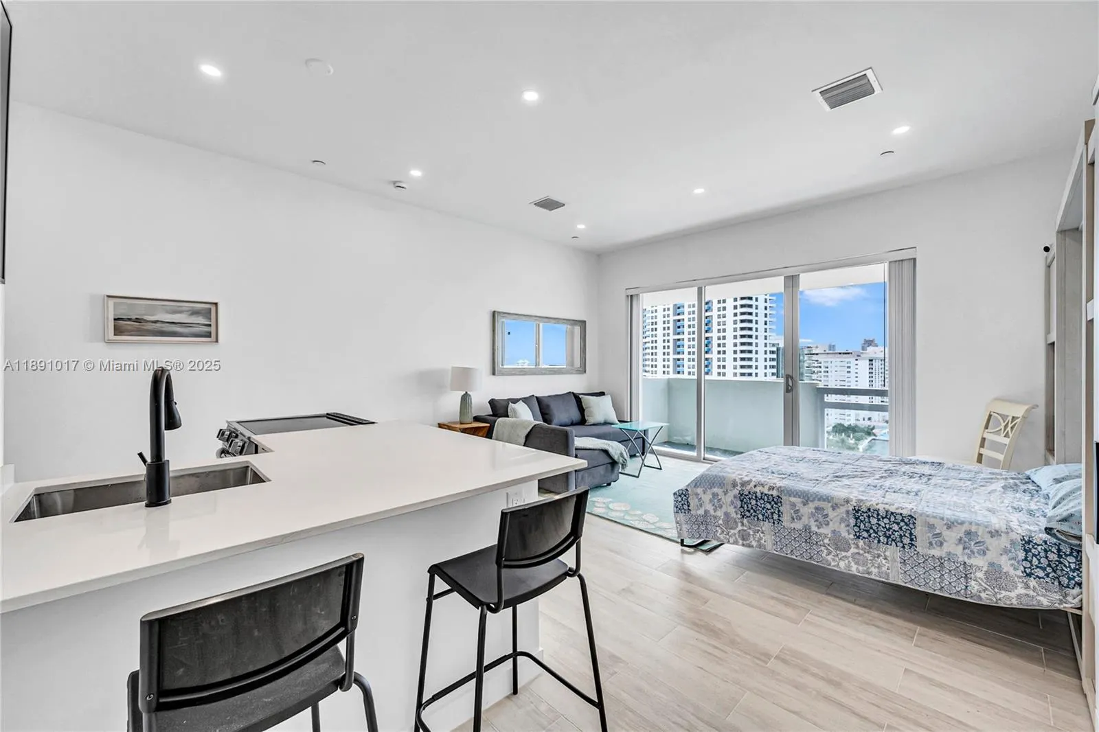 1500 W Bay Rd, #1536S