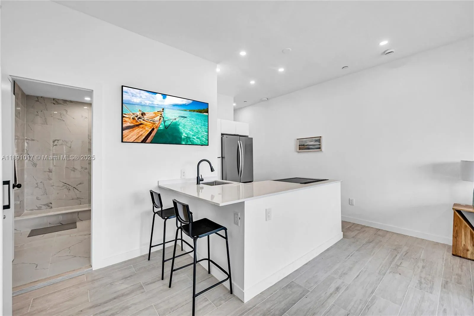 1500 W Bay Rd, #1536S