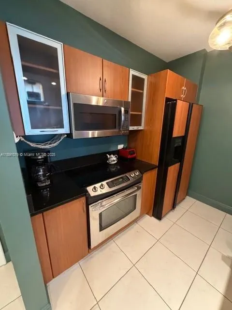 2775 NE 187th St, #624