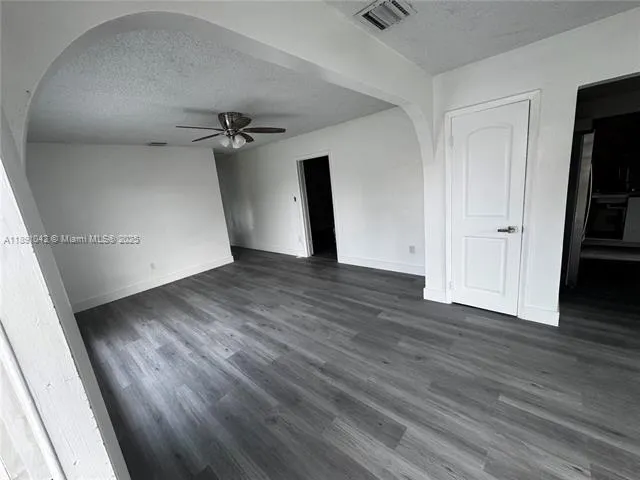 4254 NW 201st St