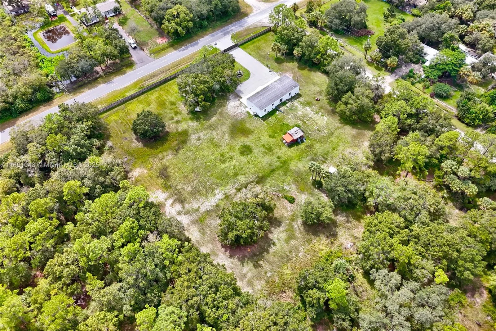 227 Hunting Club Ave