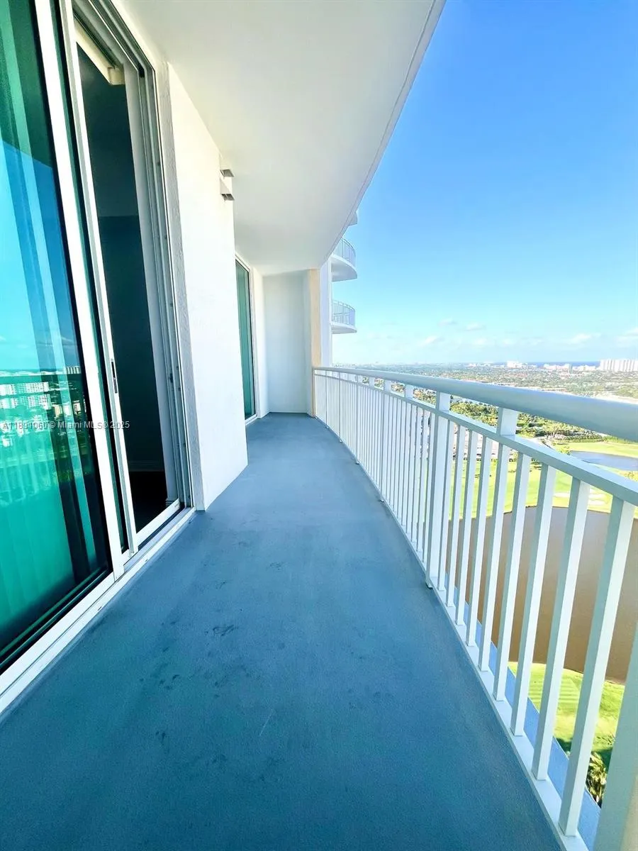 1745 E HALLANDALE BEACH BLVD, #2404W