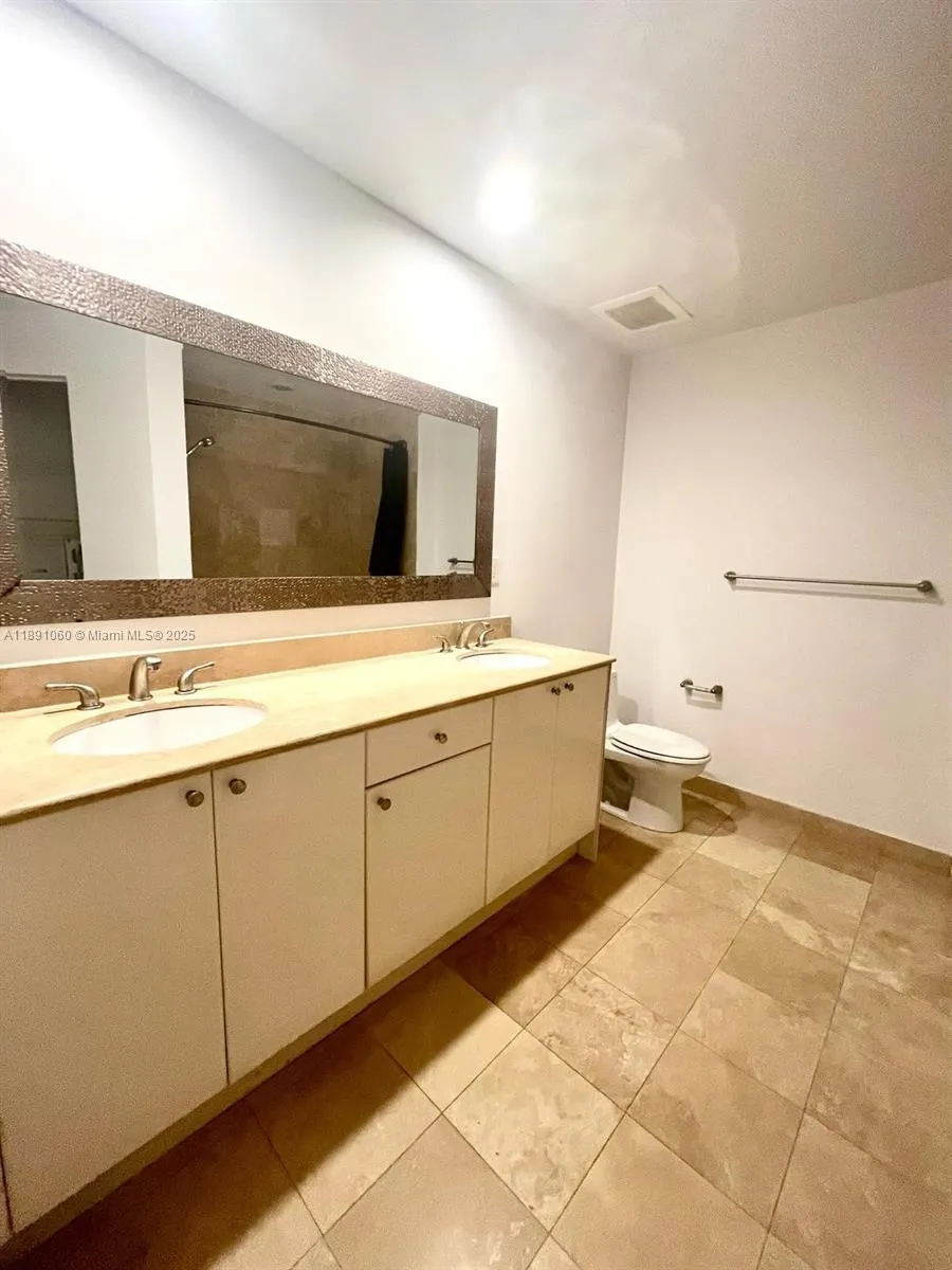 1745 E HALLANDALE BEACH BLVD, #2404W