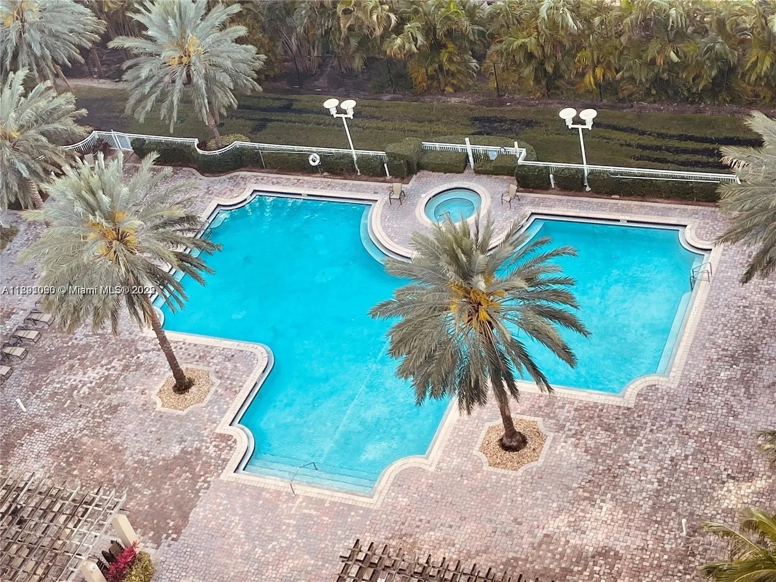 1745 E HALLANDALE BEACH BLVD, #2404W