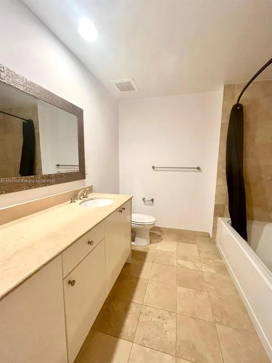1745 E HALLANDALE BEACH BLVD, #2404W
