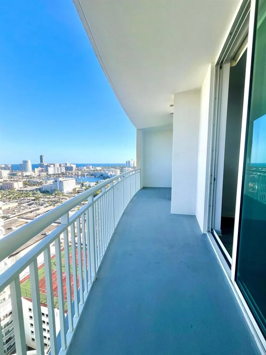 1745 E HALLANDALE BEACH BLVD, #2404W