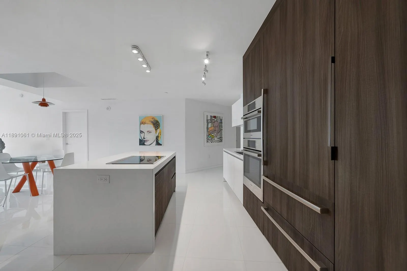 851 NE 1st Ave, #4403