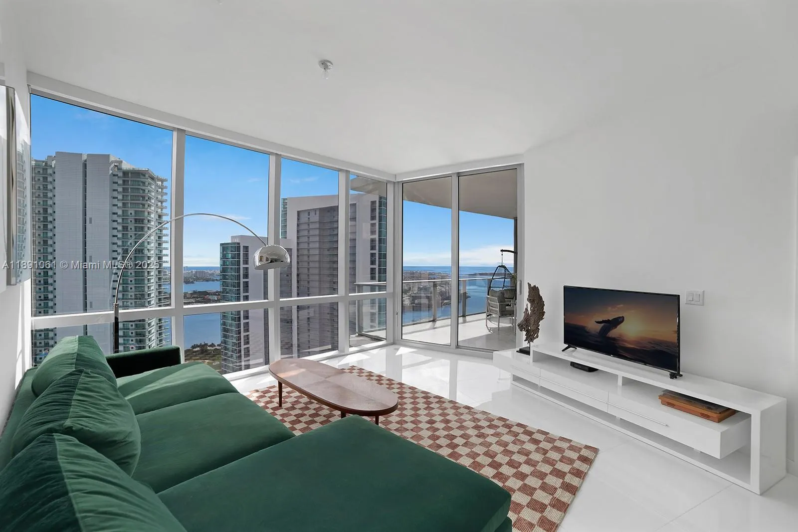 851 NE 1st Ave, #4403