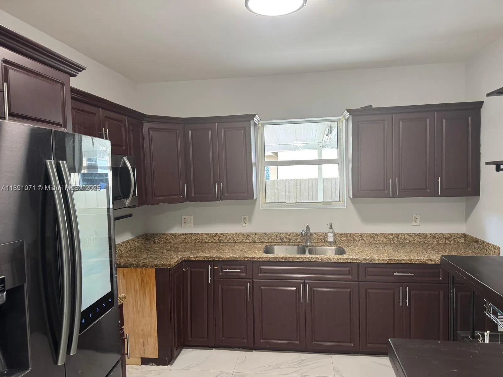 3438 NW 4th St