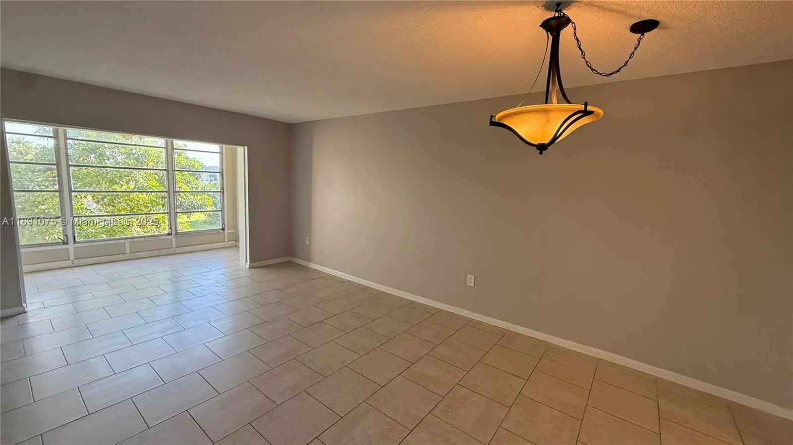 8500 Sunrise Lakes Blvd, #303