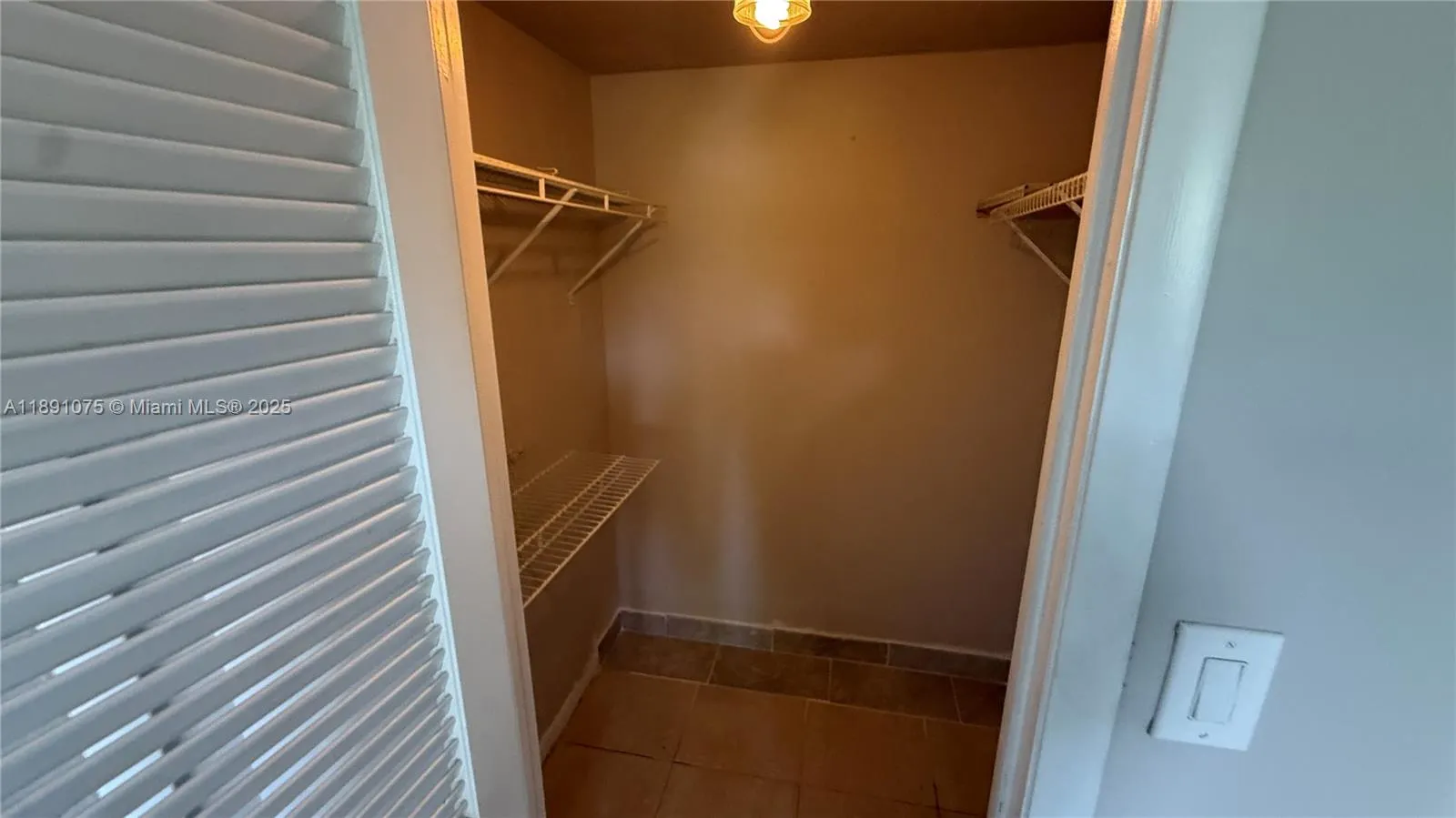 8500 Sunrise Lakes Blvd, #303